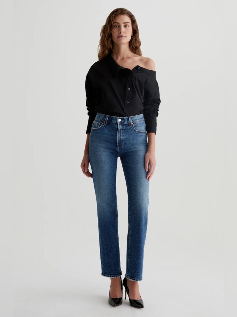 AG Jeans The Brinley Mid-Rise Straight